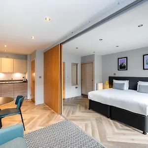 **** Apartmanhotel Staycity West End Egyesült Királyság